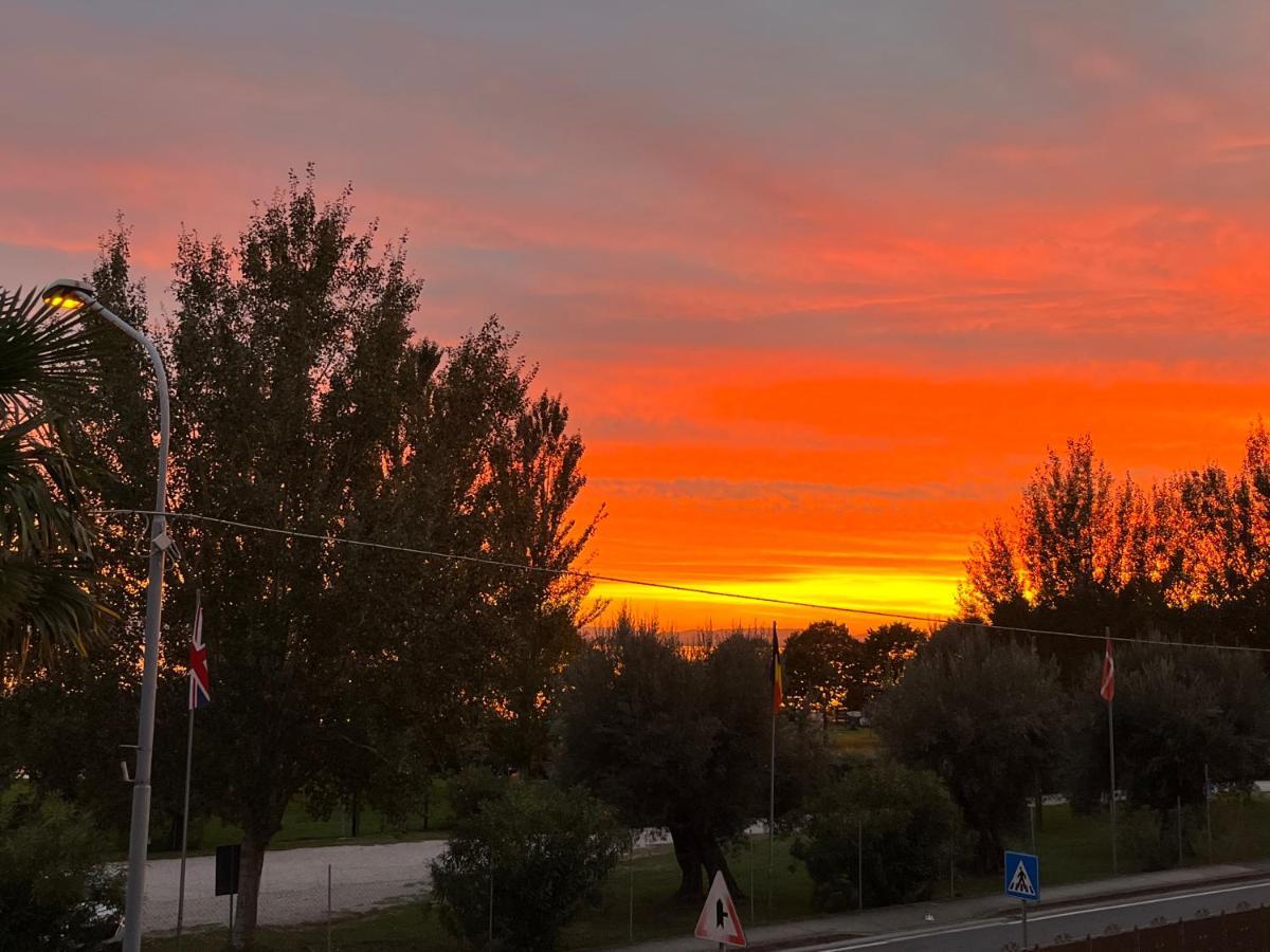 Levar Del Sole Passignano sul Trasimeno Exterior foto